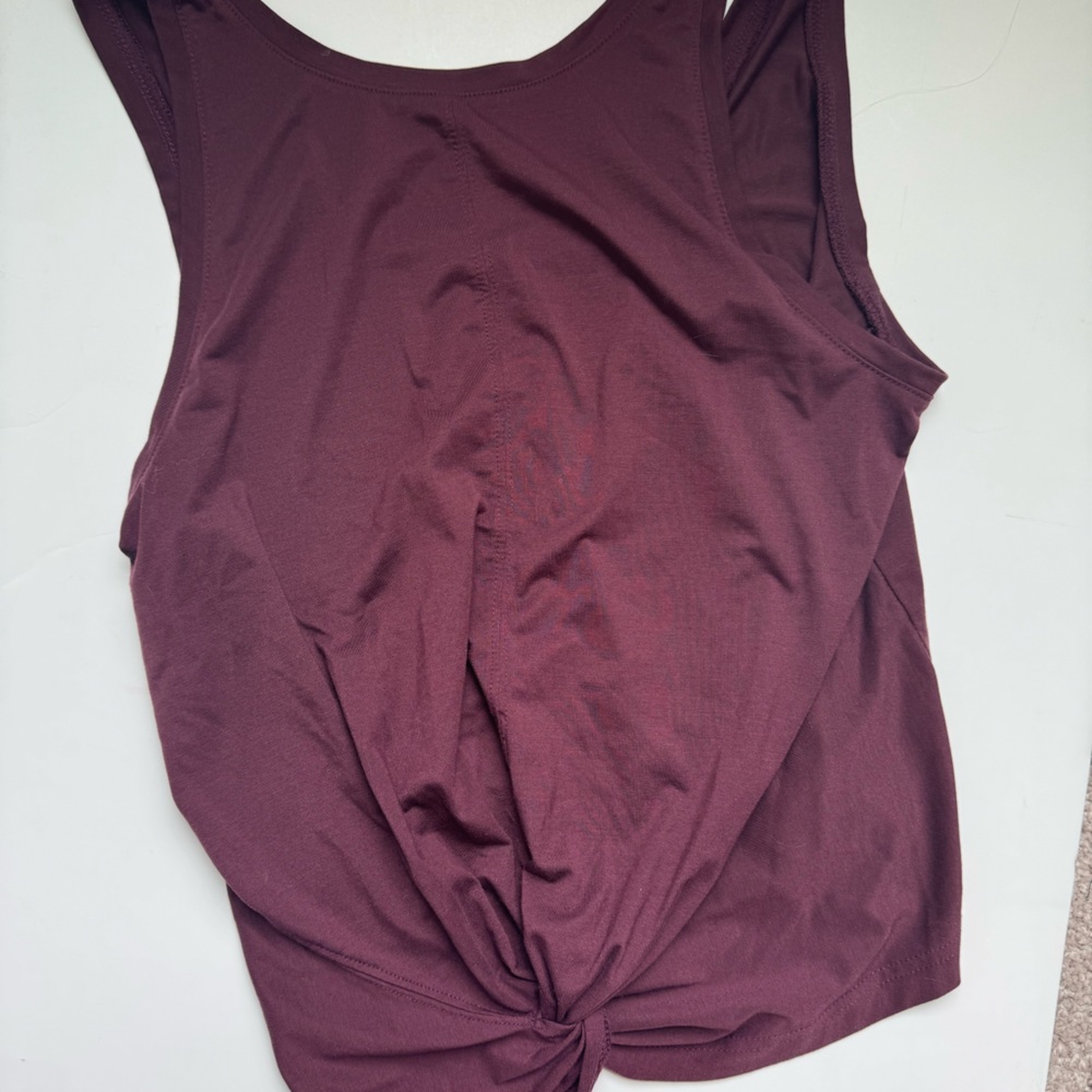 Athleta essence top magenta